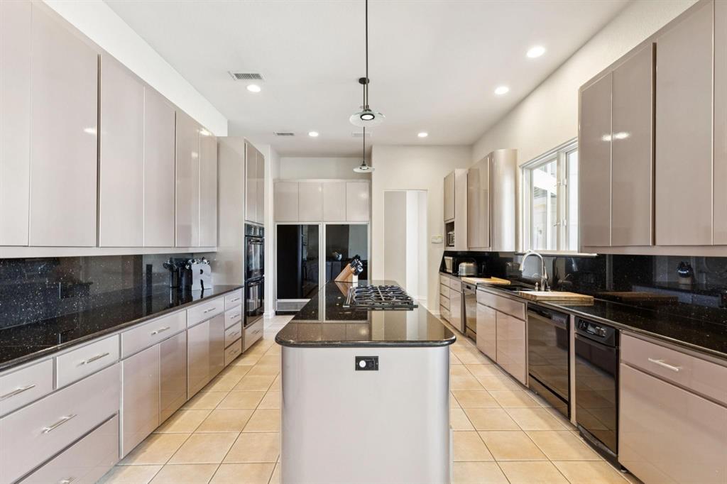 Aubrey Estates AdditionLot 4R1 - Land