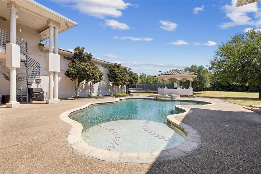 Aubrey Estates AdditionLot 4R1 - Land