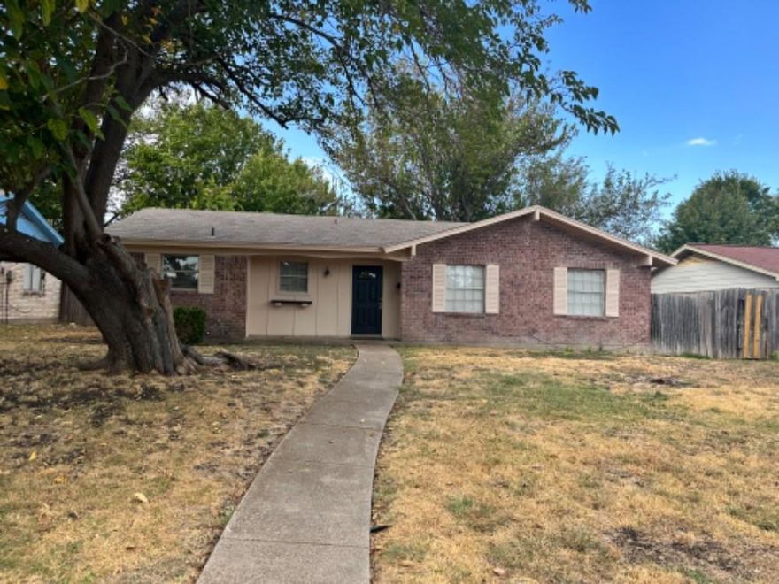 Nice and move in ready 3 bedrooms 1.5 baths with garage in the back, inside back yard with additional parking in the back. Fresh paint and newer carpet. Central HVAC and stove and microwave included.