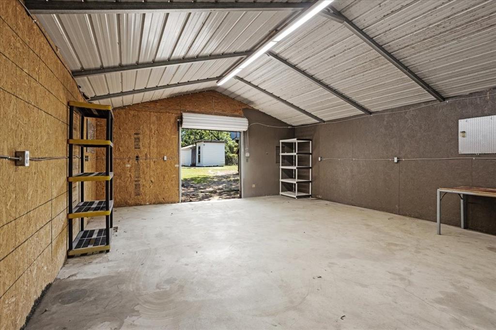 Looneys W C Add - Residential