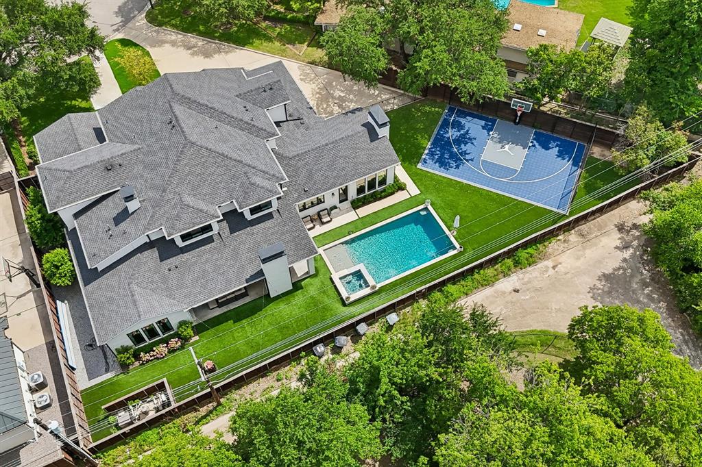 5105 Del Roy Drive