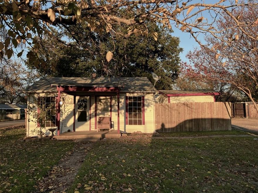 HIGHEST AND BEST OFFERS DUE SATURDAY, DECEMBER 16, AT 10:00 A.M.  POTENTIAL AND POSSIBILITIES can be found in this home on a corner lot near downtown Forney.  Home needs substantial work, but could be a nice investment property.  Great back yard with huge live oak.  Storage building. Large, shaded patio in back yard and lots of driveway parking. Easy access to shopping, dining, and Highway 80!  YEAR BUILT IS NOT VERIFIABLE AND IS NOT LISTED IN KAUFMAN CAD.