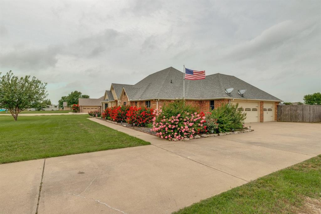 1745 County Road 1106