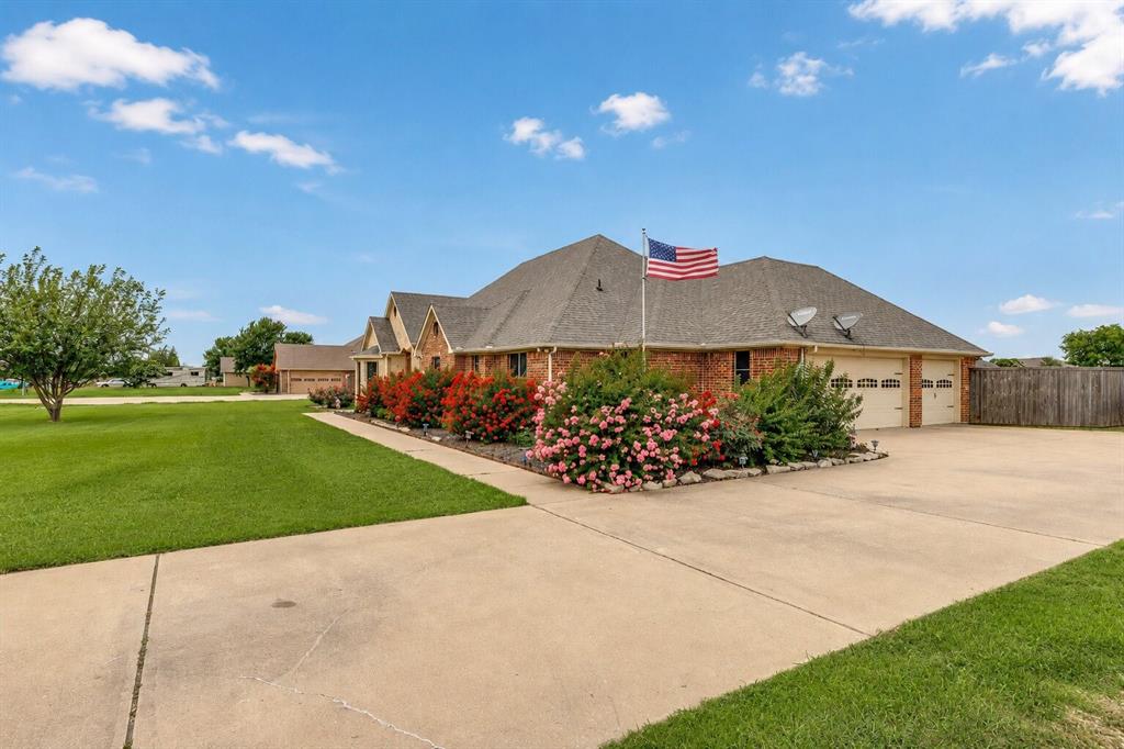 1745 County Road 1106