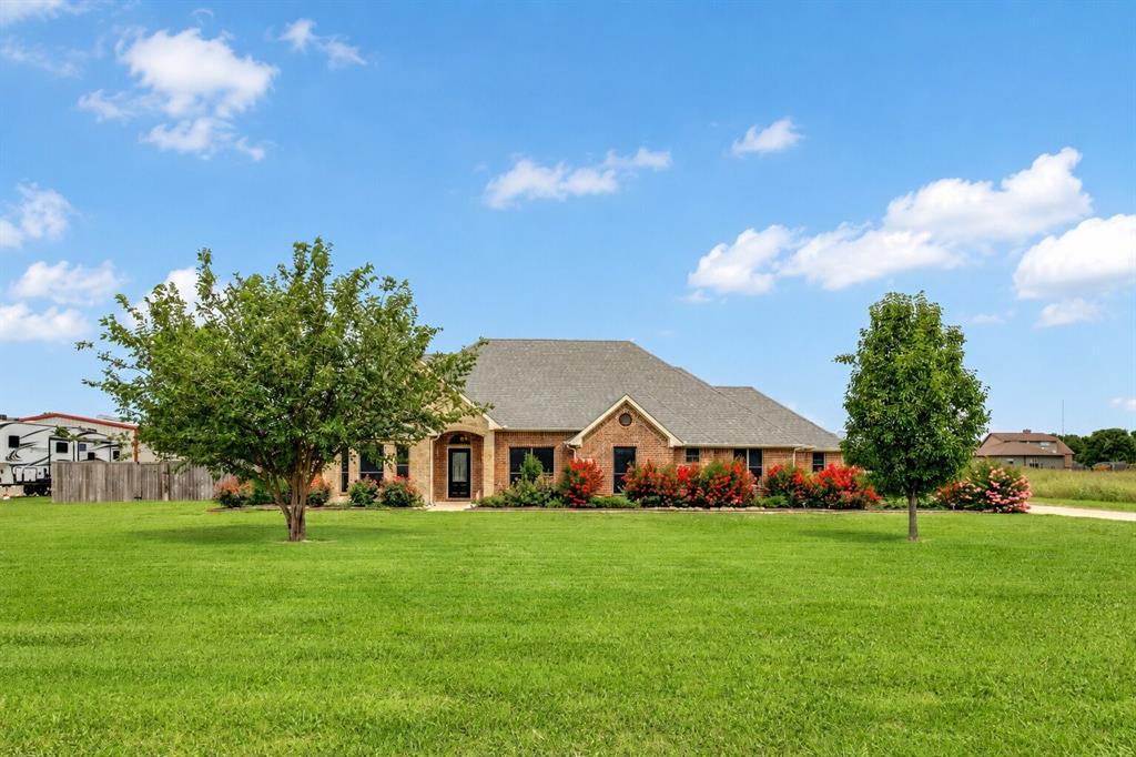 1745 County Road 1106