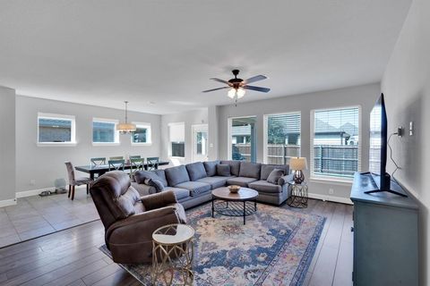 Tiny photo for 7412 Winterbloom Way, Fort Worth, TX 76123 (MLS # 21197048)