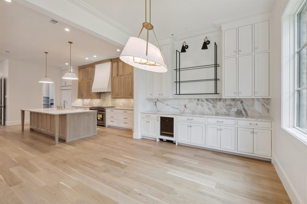 1801 Loving Avenue