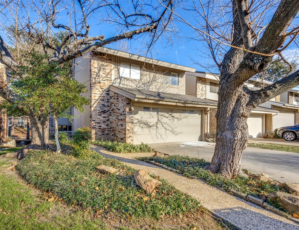 2967 Country Place Circle
