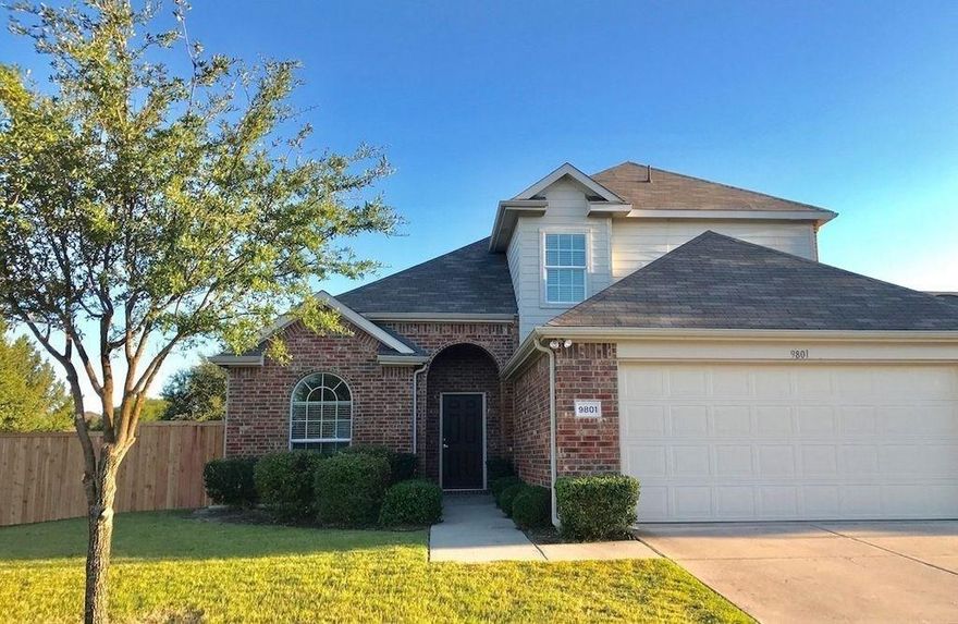 Move right in to this fantastic single-family residence located in an excellent neighborhood within the acclaimed Frisco Independent School District. This spacious 2,303 sq. ft. home offers a comfortable lifestyle with access to wonderful community amenities, including a swimming pool and many nearby parks.