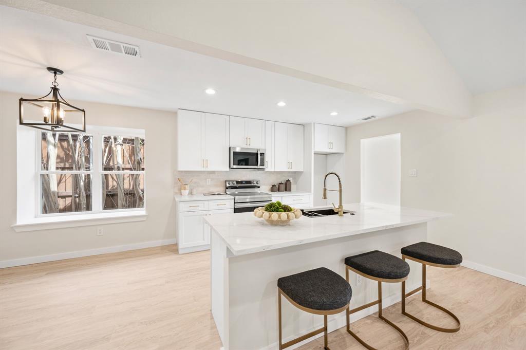 1934 Vista Oaks Drive