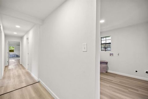 Tiny photo for 311 S Waverly Drive, Dallas, TX 75208 (MLS # 21201208)