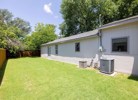 Tiny photo for 311 S Waverly Drive, Dallas, TX 75208 (MLS # 21201208)