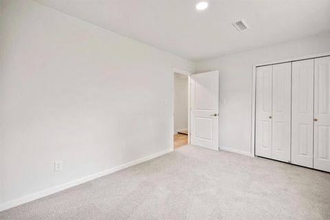 Tiny photo for 311 S Waverly Drive, Dallas, TX 75208 (MLS # 21201208)