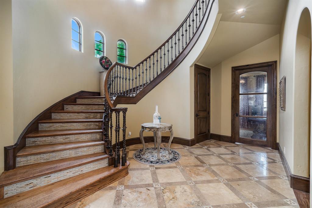 Latera Ph One - Residential