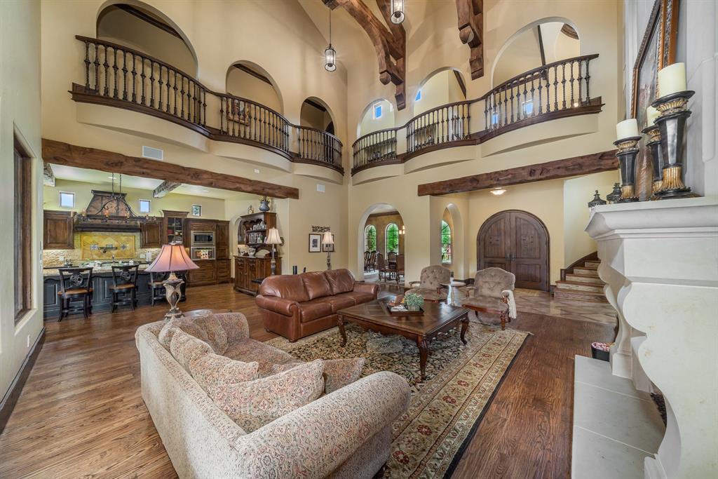 Latera Ph One - Residential