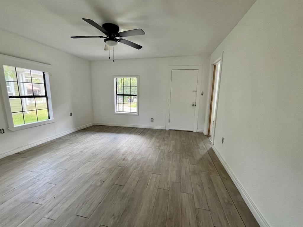 1037 Cedar Street