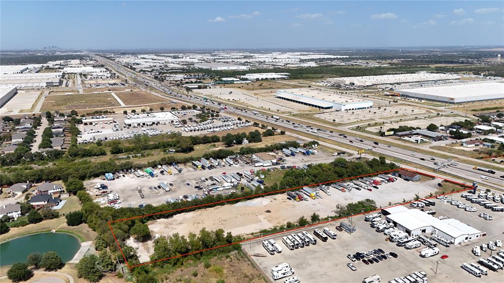 10350 South Freeway