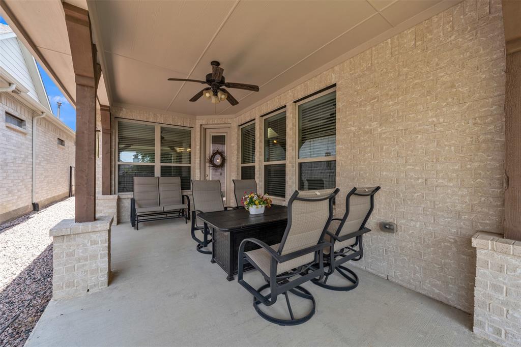 2704 Esplanade Boulevard 2704