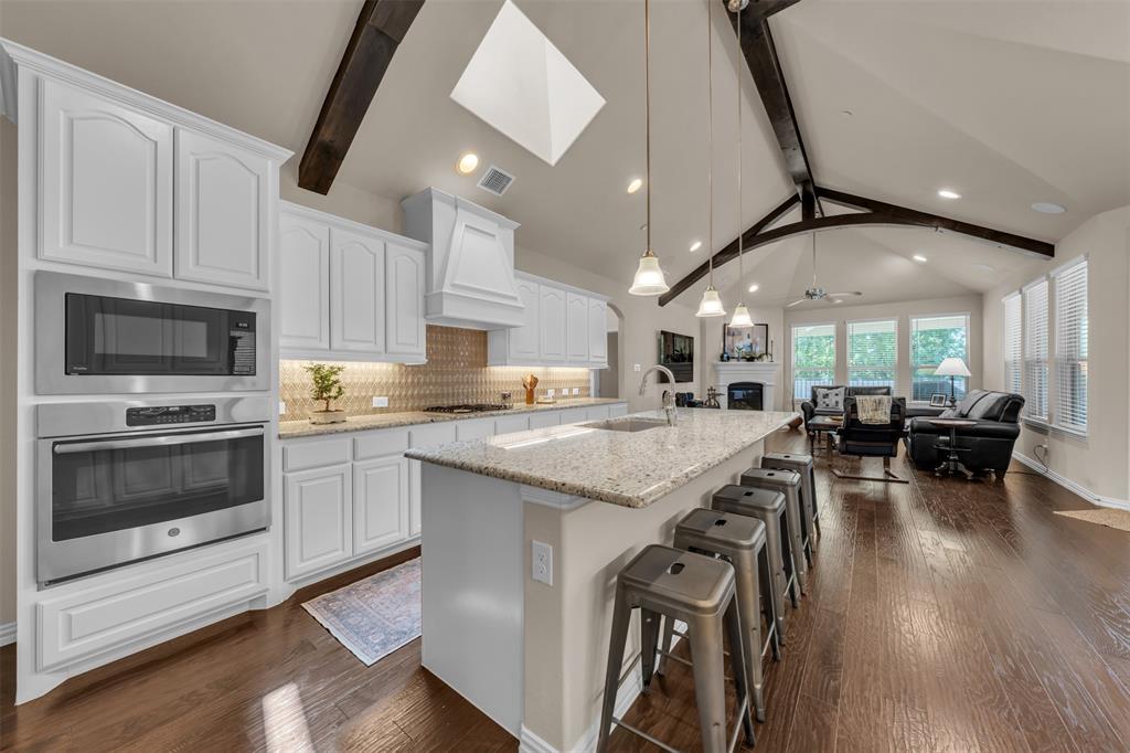 2704 Esplanade Boulevard 2704