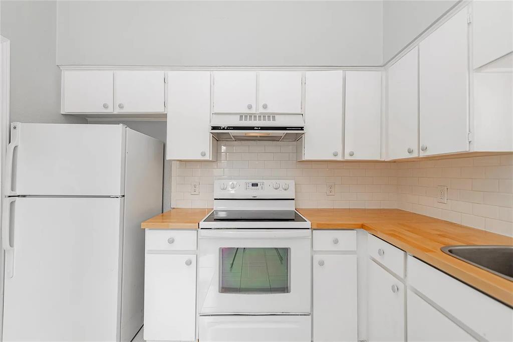 High Hollows Condo - Residential Lease