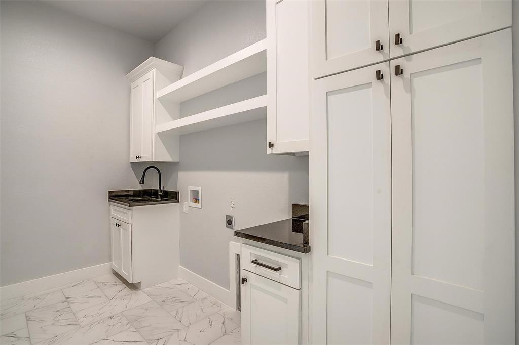 Bella Crossing - Residential