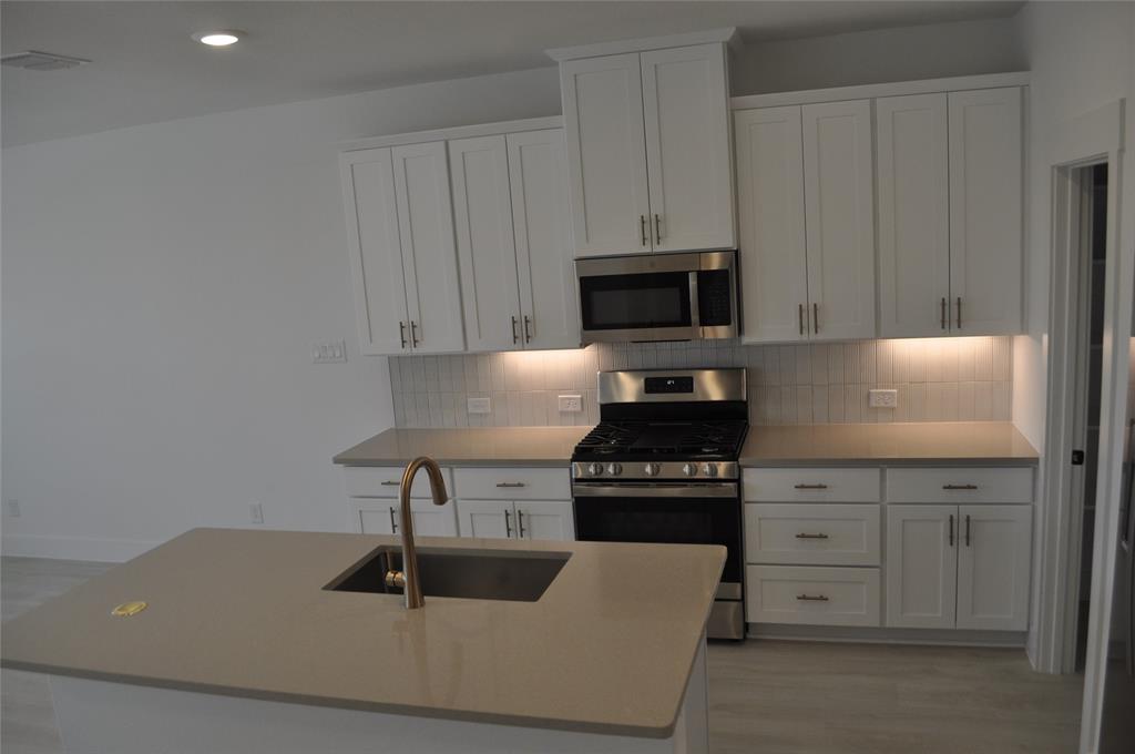 Trinity Falls Planning Unit 8 Ph 2 - Residential Lease