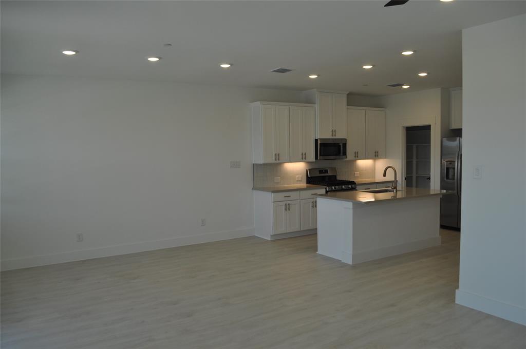 Trinity Falls Planning Unit 8 Ph 2 - Residential Lease