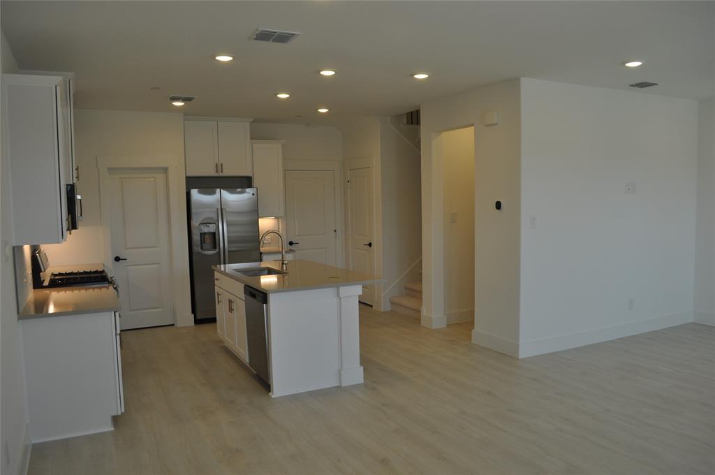 Trinity Falls Planning Unit 8 Ph 2 - Residential Lease