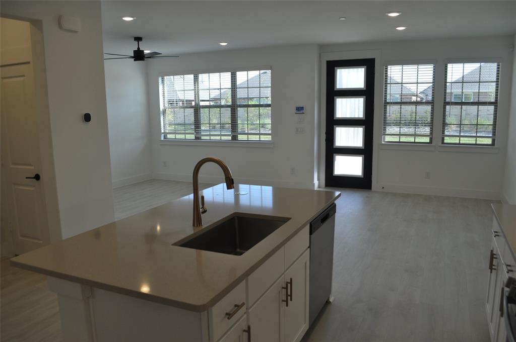 Trinity Falls Planning Unit 8 Ph 2 - Residential Lease