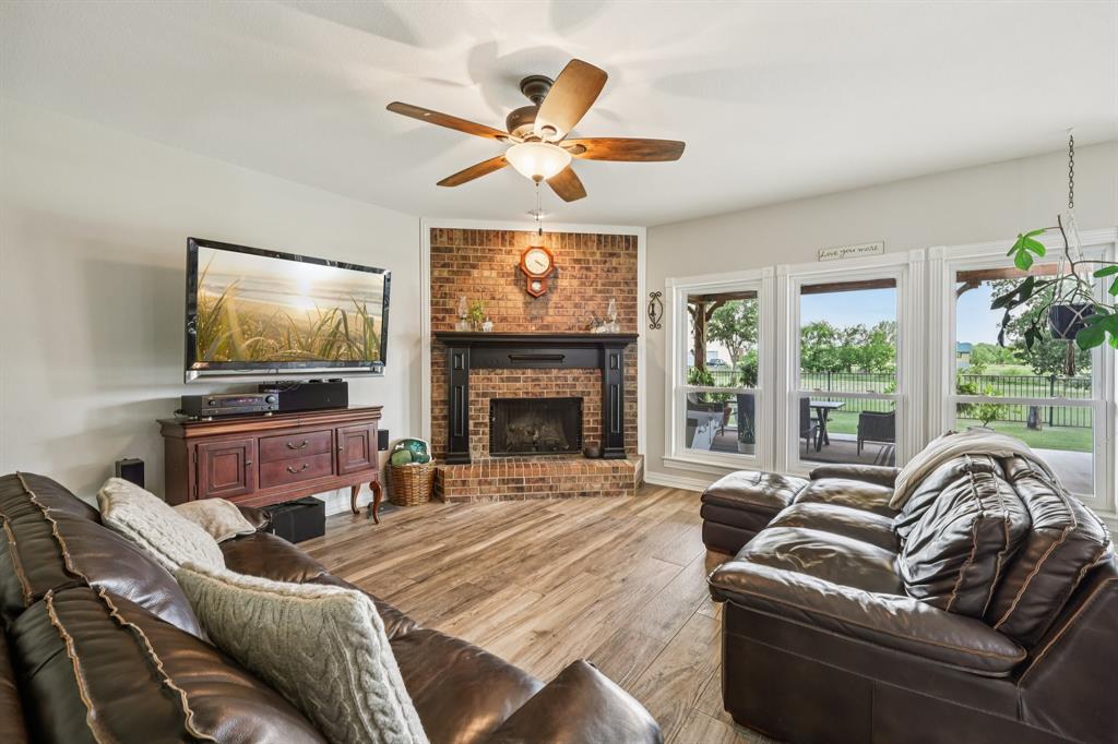 2313 Saddlebrook Lane