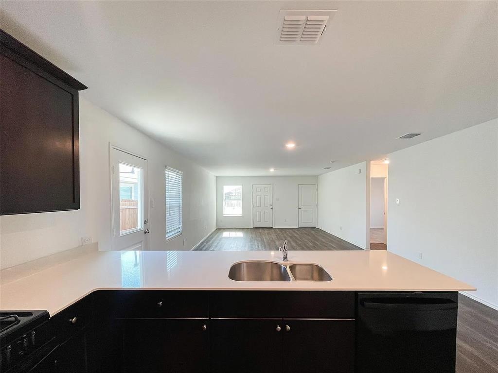 7413 Jackrabbit Avenue