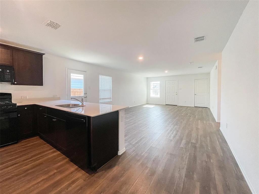 7413 Jackrabbit Avenue