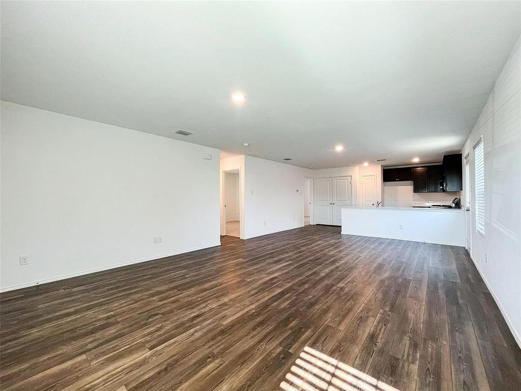 7413 Jackrabbit Avenue