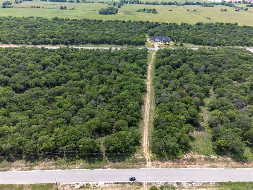 Over 2 acres with large trees situated in the beautiful new development of Bella Oaks. Less than 15 minutes away from Historic Granbury and the shores of Lake Granbury. Tolar ISD. Perfect combination of small town feel and nearby amenities! Multiple lots available!!