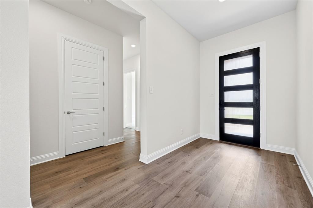 4009 Tamarack Lane