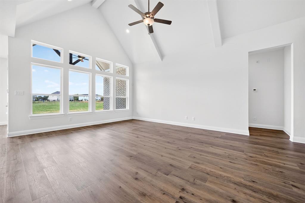 4009 Tamarack Lane