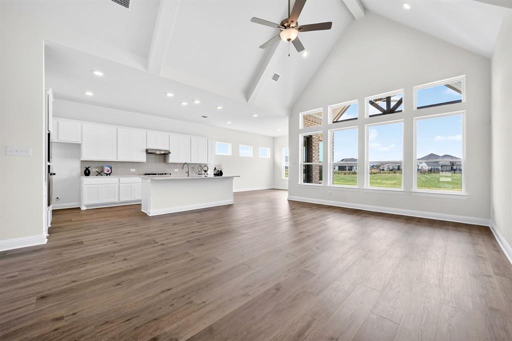4009 Tamarack Lane