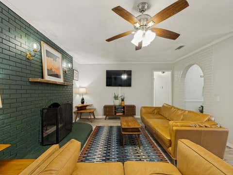 Tiny photo for 410 E White Street, Pilot Point, TX 76258 (MLS # 21341439)