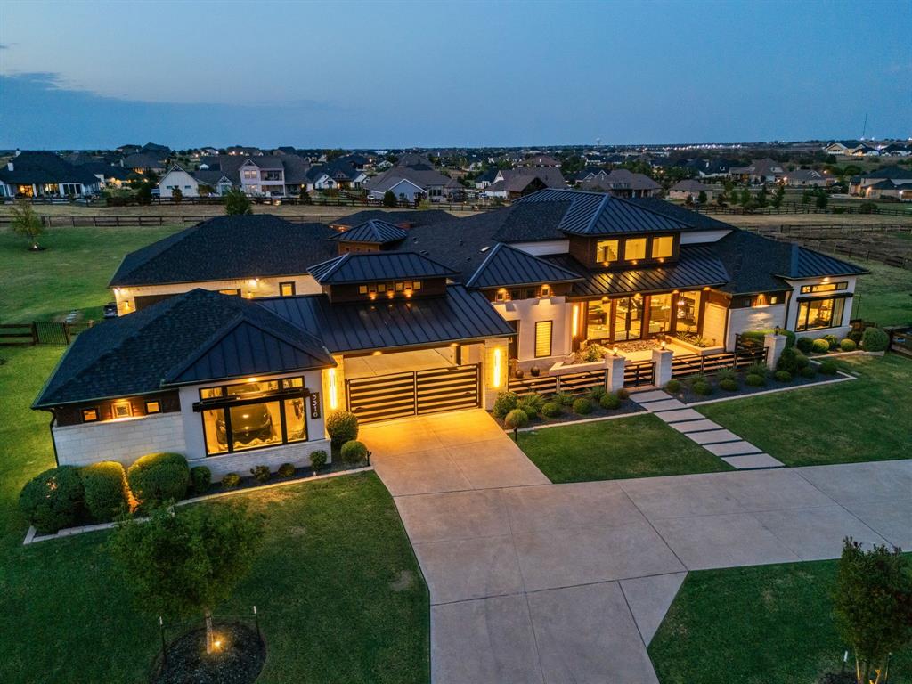 3316 Castlehill Court