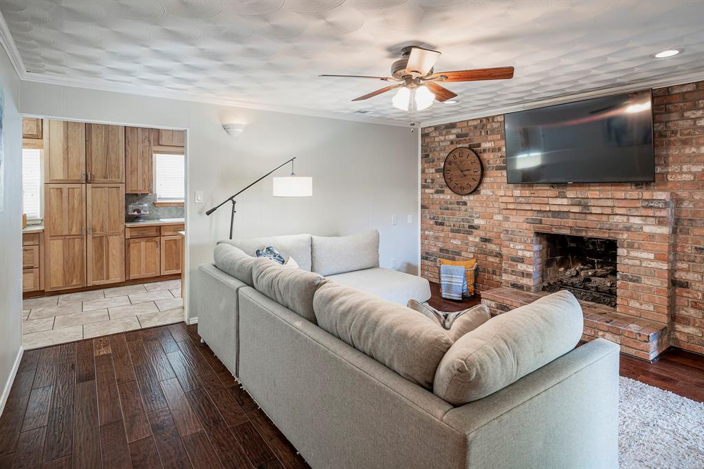 Floyd Terrace - Residential Lease