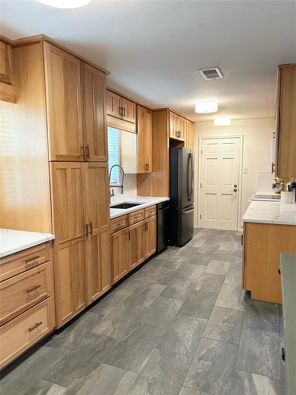 Floyd Terrace - Residential Lease