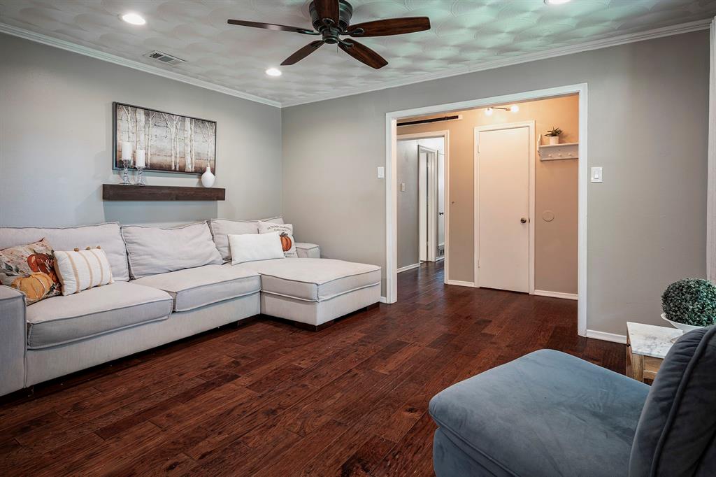 Floyd Terrace - Residential Lease