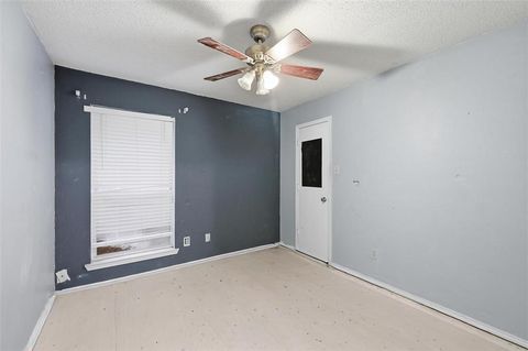 Tiny photo for 8812 Sabinas Trail, Fort Worth, TX 76118 (MLS # 21100820)