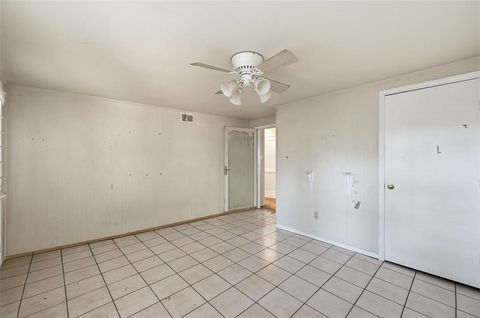 Tiny photo for 8812 Sabinas Trail, Fort Worth, TX 76118 (MLS # 21100820)