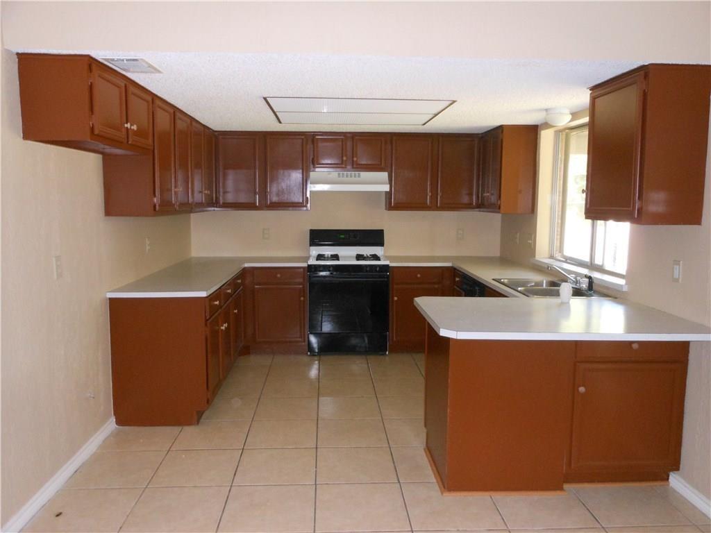 Hampton Place Estates - Residential Lease