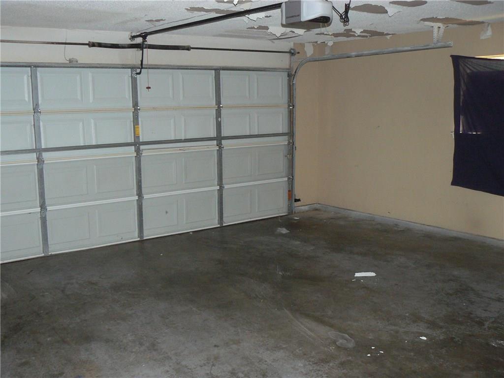 Hampton Place Estates - Residential Lease