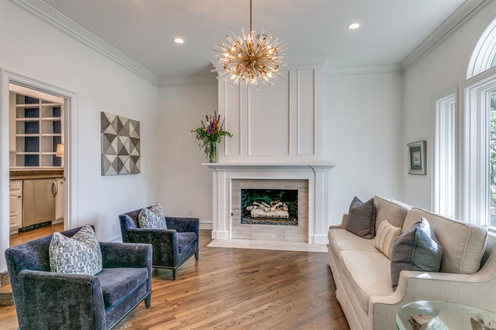 3632 Lovers Lane