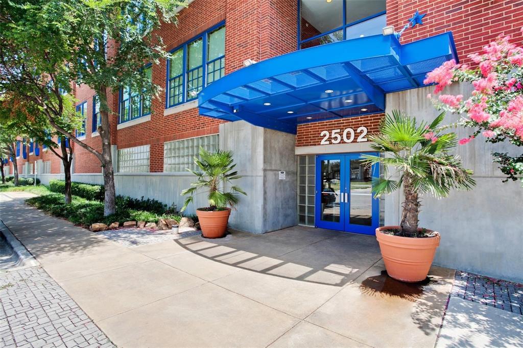 Live Oak Lofts Condo - Residential