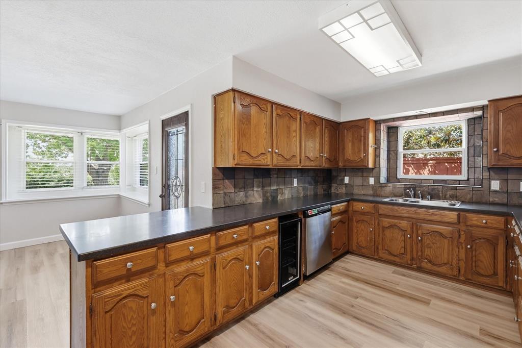 2625 Ramblewood Drive