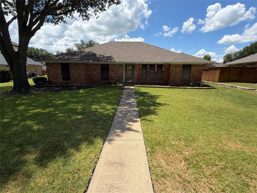 910 Village Green Drive